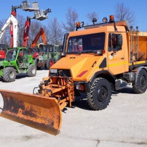 Mercedes Unimog - U90